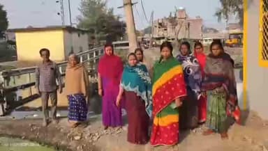 मंडरो: मंडरो बाजार क्षेत्र में जलजमाव से बढ़ी परेशानी, ग्रामीण खटखटाएंगे आला अधिकारी का दरवाजा