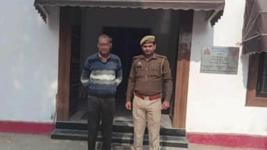 खैर: थाना टप्पल पुलिस ने बड़ी कार्रवाई करते हुए फावड़े से हमला करने वाले वांछित अभियुक्त को किया गिरफ्तार