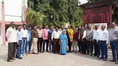 नेपानगर: नेपा लिमिटेड में चार कर्मचारियों को भावभीनी विदाई, दशकों की सेवा का मिला सम्मान