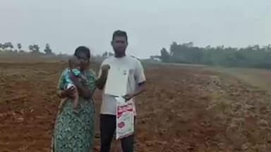 కావలి: నా పట్టాపొలాన్ని దౌర్జన్యంగా ఆక్రమించారు.
-రికార్డులు పరిశీలించి న్యాయం చేస్తాం -వి ఆర్ ఓ