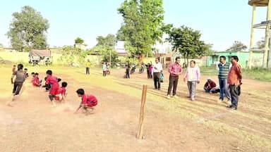 सडक अर्जुनी: जिल्हा परिषद वरिष्ठ प्राथमिक शाळा येगाव-क्रीडांगणावर जिल्हा परिषद अध्यक्ष लायकराम भेंडारकर यांची आकस्मिक भेट