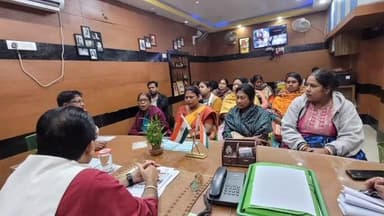 বজবজ ২: বজ বজ ২ নম্বর ব্লকের বিভিন্ন এলাকার সাধারণ মানুষদের সমস্যা সমাধানের জন্য আলোচনা সভা করলেন পঞ্চায়েত সমিতির সভাপতি