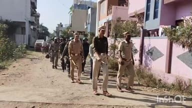 रिसोड: नगर परिषद निवडणुकीच्या पार्श्वभूमीवर रिसोड पोलिसाचे पथसंचलन