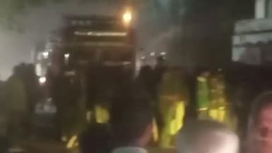 महाराजपुर: गढ़ीमलहरा में सरस्वती स्कूल के पास आक्रोशित लोगों ने किया हाईवे जाम, मौके पर पहुंची पुलिस