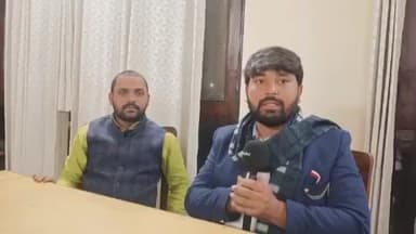 कैंपियरगंज: आईएएस संतोष वर्मा के खिलाफ परशुराम सेना का पीपीगंज में प्रदर्शन, ब्राह्मण बेटियों पर टिप्पणी के विरोध में नारेबाज़ी