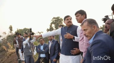 उज्जैन ग्रामीण: मुख्यमंत्री ने सिंहस्थ 2028 की तैयारी के लिए शिप्रा नदी के घाट निर्माण कार्य का किया निरीक्षण