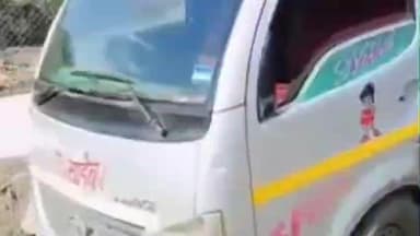 साक्री: पिंपळनेर पोलिसांनी केली ७ गोवंश जनावरांची सुटका;पिंपळनेर पोलिसांत गुन्हा दाखल