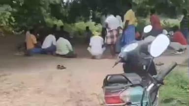 நத்தம்: சாணார்பட்டி அருகே அடிகாசு எனப்படும் புதுவித சூதாட்டத்திற்கு களைகட்டிய சூதாட்ட கும்பல். இணையத்தில் வைரலாகும் வீடியோ