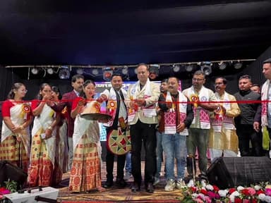 পলাশবাৰী: জ্যোতিপুৰ যুৱ সংঘৰ গৌৰৱোজ্জ্বল ৰূপালী জয়ন্তী বৰ্ষৰ থাকি সাংস্কৃতিক মঞ্চ মুকলি কৰে বিধায়ক হেমাংগ ঠাকুৰীয়াই