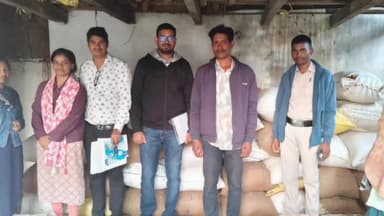 लैलूंगा: लैलूंगा में धान माफिया पर प्रशासन का शिकंजा, 55 बोरी अवैध धान किया गया जब्त