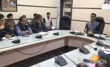 घाटीगांव: निगमायुक्त का कड़ा संदेश: 7 दिन में विशेष गहन पुनरीक्षण पूरा करें, सड़क और सफाई पर सख्ती बरतें