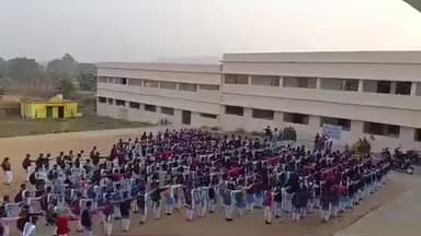 ओडगी: ओड़गी ब्लॉक के शासकीय उच्चतर विद्यालय चांदनी बिहारपुर में किशोर सशक्तिकरण का जागरूकता कार्यक्रम हुआ