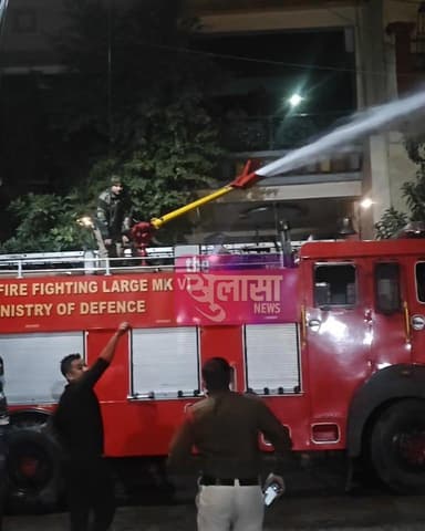 फौज की गाड़ी पहुंची आग बुझाने,,शिवाजी नगर के राय बिहार कॉलोनी के मामला #jhansi #आग