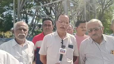 વડાલી: શહેરમાંથી 60 જેટલા વ્યક્તિઓને હરિદ્વાર લઈ જવાની લાલચ આપતા, છેતરાયાનો અહેસાસ થતાં બે વ્યક્તિઓએ પ્રતિક્રિયા આપી.