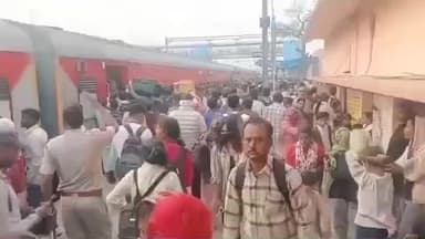 श्रीमाधोपुर: श्याम भक्तों को अपने घर लौटने के लिए रींगस रेलवे स्टेशन पर करनी पड़ रही जद्दोजहद, भारी भीड़ के चलते गाड़ियां पड़ रही