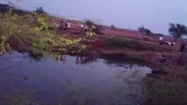 सावर: रामपाली गांव में पिता को खाना देने गए मां-बेटा पानी से भरे गहरे गड्ढे में डूबे, बेटे का शव मिला, मां के शव की तलाशी जारी