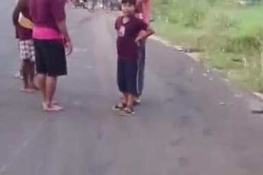 ପାଟଣାଗଡ: ଜୁରିଆ ନିକଟରେ marman Tu To ମର୍ମନ୍ତୁଦ ଦୁର୍ଘଟଣା ଗାଡ଼ି ଧକ୍କା ରେ ଜଣଙ୍କ ର ମୃତ୍ୟୁ