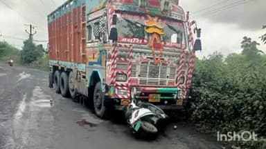 बुढ़ार: खैरहा कॉलरी रोड पर तेज रफ्तार ट्रक ने स्कूटी को मारी टक्कर, कर्मचारी घायल