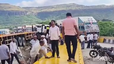 संगमनेर: चंदनापुरी घाटात कंटेनरचा भीषण अपघात; सुदैवाने मोठी दुर्घटना टळली