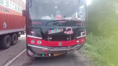 ભરૂચ: વરેડિયા નજીક લકઝરી અને બાઇક વચ્ચે અકસ્માત સર્જાયો, એકનું મોત.