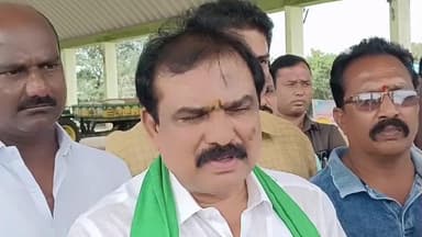 అదిలాబాద్ అర్బన్: వర్షాల వల్ల తడిసి దెబ్బతిన్న అన్ని రకాలపంటలను ప్రభుత్వ మద్దతు ధరతో కొనుగోలు చేసి రైతులఅండగా నిలవాల్సిన అవసరం : MLA పాయల్