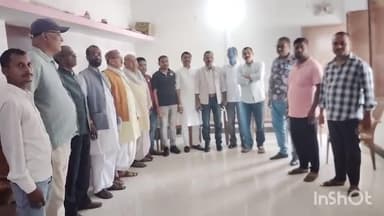 मनिका: मनिका क्षेत्र में सरकारी जमीन पर अतिक्रमण और सीमांकन को लेकर सामुदायिक भवन मनिका में हुई बैठक