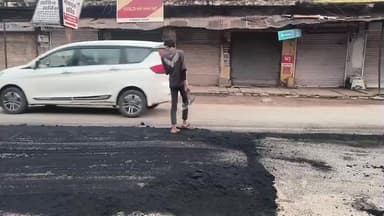 जौरा: जौरा शहर में पब्लिक एप की खबर का असर, नेशनल हाईवे 552 पर फिर से पेच वर्क का कार्य शुरू