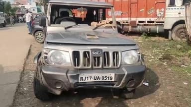 जौरा: जौरा थाना क्षेत्र में निरार माता रोड पर बोलेरो की टक्कर से दो चरवाहों की मौत, गांव में शोक