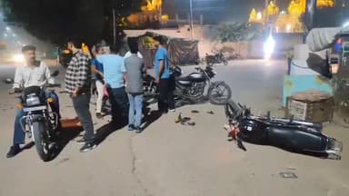 सूरतगढ़: सिटी थाना के पास मोड़ पर कार ने बाइक को मारी टक्कर, हादसे में बाइक सवार 2 लोग गंभीर घायल, किया गया रेफर