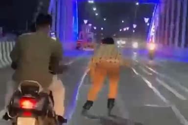 जबलपुर: मदन महल-दमोहनाका फ्लाई ओवर पर रीलबाजों का आतंक, स्केटिंग स्टंट का वीडियो वायरल