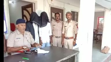 शंकरपुर: हथियार के साथ तस्वीर वायरल होने पर दो युवक गिरफ्तार, एक देशी कट्टा बरामद