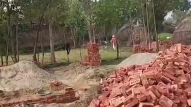 पुवायां: सरकारी जमीन बेचने का विरोध करने पर एक व्यक्ति को पीटकर गंभीर रूप से घायल किया, पुलिस ने मेडिकल परीक्षण के लिए भेजा