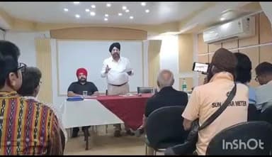 ସମ୍ବଲପୁର ମ୍ୟୁନିସିପାଲଟି: ସମ୍ବଲପୁର ଭିଏସଏସ ମାର୍ଗ ଠାରେ ଥିବା ଏକ ହୋଟେଲ ରେ ଜମି ମାଲିକାନା କୁ ନେଇ ଏକ ସାମ୍ବାଦିକ ସମ୍ମିଳନୀ ଅନୁଷ୍ଠିତ