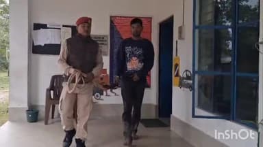 হেলেম: উত্তৰ ঘাঁহিগাঁৱত মদ ব্যৱসায়ীৰ তাণ্ডৱ, দা ৰে আক্ৰমণ চলালে আৰক্ষীৰ ওপৰত
গুৰুত্বৰ ভাৱে আহত এগৰাকী আৰক্ষী কনিষ্ঠবল