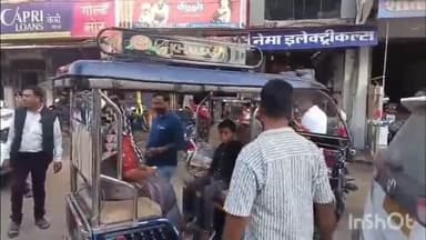 विदिशा नगर: रविवार दोपहर 2 बजे RTO ने रामलीला चौराहे के पास वाहनों की जांच की, ₹40000 जुर्माना वसूला, कई वाहन जब्त