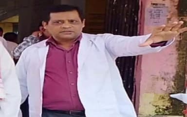 लंभुआ: इश्कबाज (रसिया) लंभुआ के चिकित्साधीक्षक के खिलाफ छेड़खानी समेत विभिन्न धाराओं में मुकदमा दर्ज