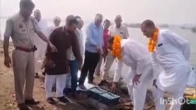 बहादुरगढ़: कांग्रेस के पूर्व विधायक राजेंद्र सिंह जून ने डाबोदा कलां में जल निकासी कार्य शुरू किया