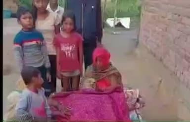 करछना: महोरी रीवा ग्राम सभा में आर्थिक तंगी से परेशान 50 वर्षीय व्यक्ति ने फांसी लगाकर आत्महत्या की, पुलिस ने शव भेजा पोस्टमार्टम