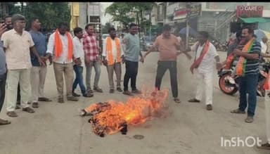 కొల్లాపూర్: కొల్లాపూర్ లో సీఎం రేవంత్ రెడ్డి దిష్టిబొమ్మను దగ్ధం చేసిన బిజెపి నేతలు