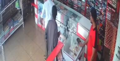 धामपुर: नहटौर में झील कॉलोनी में बाइक हटाने को लेकर विवाद, दुकान में घुसकर की गई मारपीट, घटना सीसीटीवी में कैद