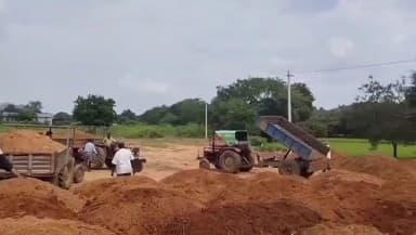 సుండుపల్లి: రోజురోజుకి పెరుగుతున్న మట్టి మైనింగ్ -- చోద్యం చూస్తున్న రెవెన్యూ అధికారులు
