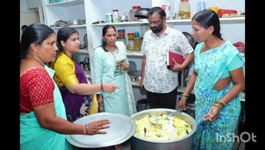 గీసుగొండ: జిల్లాలో పర్యటించిన జిల్లా కలెక్టర్ సత్య శారద హాస్టల్లోనూ ఆకస్మిక తనికి