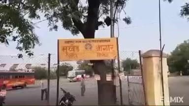 मुखेड: बस स्थानक येथे बसमध्ये चढत असताना अज्ञाताने केले महिलेचे सोन्याचे दागिने गायब, मुखेड पोलिसांत गुन्हा नोंद