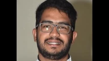 बनखेड़ी: सरपंच ने नरवाई जलाने के नुकसान बताकर ग्रामीणों को दी समझाइश, दीवारों पर लिखवाई सूचना, की न जलाने की अपील