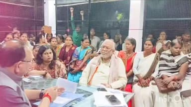 शाहजहांपुर: भुगतान न मिलने पर भड़कीं आशा कार्यकत्रियां, सीएमओ पर लगाए गंभीर आरोप, वित्तमंत्री ने जताई नाराज़गी, जांच के आदेश