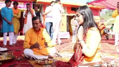 पौड़ी: बैकुंठ चतुर्दशी मेले में उमड़ी आस्था की भीड़, 'चक्रव्यूह' मंचन बना आकर्षण का केंद्र