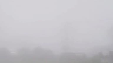 તાલોદ: તલોદમાં વહેલી સવારથી ગાઢ ધુમ્મસ:વિઝિબિલિટી ઘટતા વાહનચાલકોને હાલાકી પડી