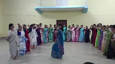 পূব ডিব্ৰুগড়: সত্ৰীয়া কলা কৃষ্টি কেন্দ্ৰ উদ্যোগত চৌকিডিঙ্গী খেলপথাৰত অনুষ্ঠিত হব ৰাসলীলা, সদৰত অন্তিম আখৰাত ব্যস্ত শিল্পী সকলৰ