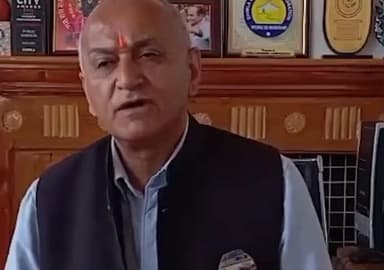 शिमला शहरी: स्वच्छता अभियान के पोस्टर पर विवाद, भाजपा ने उठाए सवाल, मेयर बोले- केंद्र सरकार द्वारा जारी किया गया पोस्टर