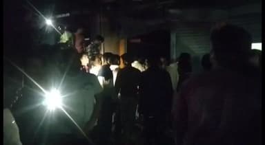 लखनादौन: आदेगांव में एक मकान में अचानक लगी आग, घर का सारा सामान जलकर खाक